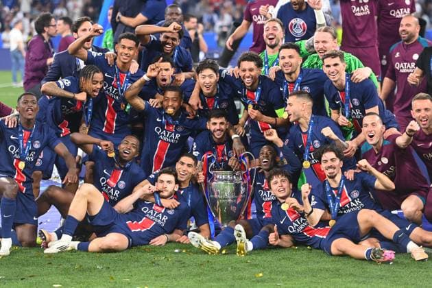 Player,team photo,team,team,team photo with cup,cup,trophy,cheering,joy,enthusiasm, award ceremony, football UEFA Champions League Final Paris Saint Germain PSG Inter Milan 5 0, on 31 05 2025 Munich Football Arena,