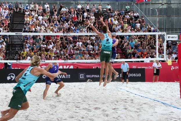 Beach Pro Tour Ostrava, 01 06 2025 Beach Pro Tour Ostrava, Beach Volleyball, Elite16, Ostrava, 01 06 2025 Picture Åhman, David SWE, 1 and Hellvig, Jonatan SWE, 2 against Mol, Anders Berntsen NOR, 1 and Sørum, Christian Sandlie NOR, 2 Copyright: xBEAUTIFULxSPORTS NilsxKoepkex