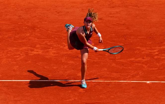 Mirra Andreeva in fourth round action French Open Tennis, Day Nine, Tennis, Roland Garros, Paris, France - 02 Jun 2025 EDITORIAL USE ONLY No use with unauthorised audio, video, data, fixture lists, club league logos or live services. Online in-match use limited to 120 images, no video emulation. No use in betting, games or single club league player publications. Copyright: xJavierxGarcia Shutterstockx 15335297q