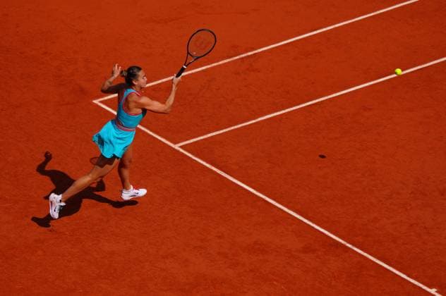 Aryna Sabalenka in quarter final action French Open Tennis, Day Ten, Tennis, Roland Garros, Paris, France - 03 Jun 2025 EDITORIAL USE ONLY No use with unauthorised audio, video, data, fixture lists, club league logos or live services. Online in-match use limited to 120 images, no video emulation. No use in betting, games or single club league player publications. Copyright: xJavierxGarcia Shutterstockx 15335298c