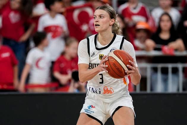 Alexandra Wilke DBB, 3 , on the ball, single picture, single photo, action, action, 06 06 2025, Heidelberg Germany , basketball, international match, women, Germany Turkey xozx