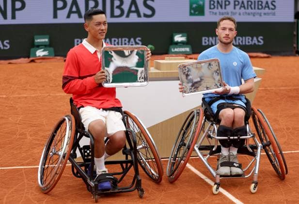 Tokito Oda of Japan and Alfie Hewett of GB during the trophy presentation French Open Tennis, Day Fourteen, Tennis, Roland Garros, Paris, France - 07 Jun 2025 EDITORIAL USE ONLY No use with unauthorised audio, video, data, fixture lists, club league logos or live services. Online in-match use limited to 120 images, no video emulation. No use in betting, games or single club league player publications. Copyright: xEllaxLing Shutterstockx 15346222g