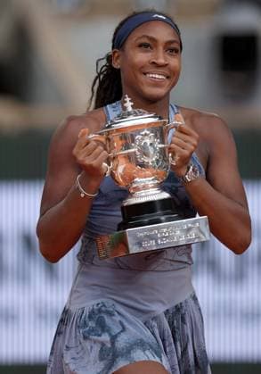 Coco Gauff of USA celebrates with the trophy French Open Tennis, Day Fourteen, Tennis, Roland Garros, Paris, France - 07 Jun 2025 EDITORIAL USE ONLY No use with unauthorised audio, video, data, fixture lists, club league logos or live services. Online in-match use limited to 120 images, no video emulation. No use in betting, games or single club league player publications. Copyright: xEllaxLing Shutterstockx 15346222ak