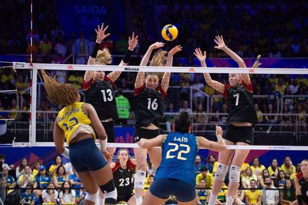 Germany vs Brazil RIO DE JANEIRO, RJ - 07.06.2025: GERMANY VS BRAZIL - Ana Cristina Souza (BRA), Emilia Weske (GER), Anastasia Cekulaev (GER), Maria Tabacuks (GER), during a match valid for the Volleyball Nations League (VNL), held on June 7, 2025, at the Maracanazinho gym, in Rio de Janeiro, RJ, Brazil. (Photo: Renato Assis Fotoarena) x2750441x RenatoxAssis