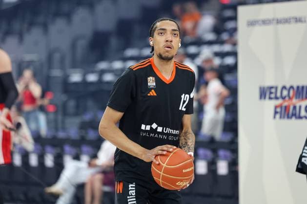 Noa Essengue Ratiopharm Ulm, 12 warming up before the game, GER, FC Bayern Basketball vs Ratiopharm Ulm, Basketball, easycredit Basketball Bundesliga, BBL, Playoffs, Final, Game 3, Season 2024 2025, 21 06 2025, GER, FC Bayern Basketball vs Ratiopharm Ulm, Basketball, easycredit Basketball Bundesliga, BBL, Playoffs, Final, Game 3, Season 2024 2025, 21 06 2025 Muenchen Copyright: xEibner-Pressefoto JennixMaulx EP_JML