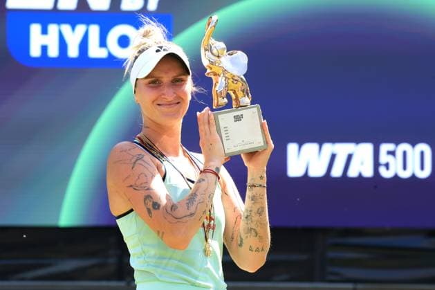 DEU, Berlin Tennis Open, Final, , 22 06 2025, Rot Weiss Tennisanlage, Steffi Graf Stadium, Berlin, DEU, Berlin Tennis Open, Final, , in the picture Marketa Vondrousova CZE , with the winners cup nordphotoxGmbHx xEngler nph00076