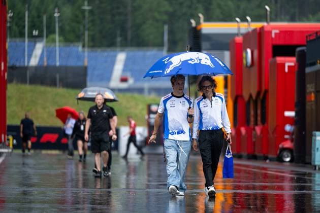 Liam Lawson Visa Cash App Racing Bulls F1 Team, New Zealand, 30 , Laurent Mekies Visa Cash App Racing Bulls F1 Team, Team Principal in the rain with umbrella, AUT, Formula 1 World Championship, MSC Cruises Grand Prix of Austria, Red Bull Ring Spielberg, Media Day, 2025 season, 26 06 2025 AUT, Formula 1 World Championship, MSC Cruises Grand Prix of Austria, Red Bull Ring Spielberg, Media Day, 2025 season, 26 06 2025 Spielberg Copyright: xEibner-Pressefoto Memmlerx EP_MMR