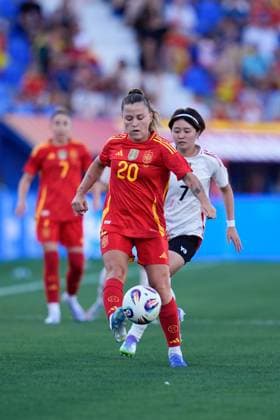 June 27, 2025, Leganes, Madrid, Spain: Claudia Pina of Spain in action during the Women s International Friendly, Länderspiel, Nationalmannschaft football match played between Spain and Japan at Butarque stadium on June 27, 2025, in Leganes, Madrid, Spain. Leganes Spain - ZUMAa181 20250627_zaa_a181_010 Copyright: xDennisxAgyemanx