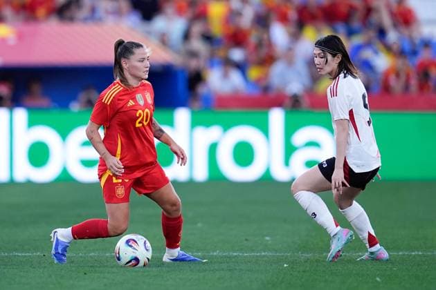 June 27, 2025, Leganes, Madrid, Spain: Claudia Pina of Spain in action during the Women s International Friendly, Länderspiel, Nationalmannschaft football match played between Spain and Japan at Butarque stadium on June 27, 2025, in Leganes, Madrid, Spain. Leganes Spain - ZUMAa181 20250627_zaa_a181_014 Copyright: xDennisxAgyemanx