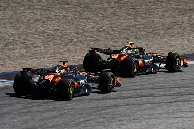 F1 - AUSTRIAN GRAND PRIX 2025 81 PIASTRI Oscar (aus), McLaren F1 Team MCL39, action and 04 NORRIS Lando (gbr), McLaren F1 Team MCL39, action during the Formula 1 MSC Cruises Austrian Grand Prix 2025, 11th round of the 2025 FIA Formula One World Championship, WM, Weltmeisterschaft from June 27 to 29, 2025 on the Red Bull Ring, in Spielberg, Austria - SpielbergAustria Copyright: xALBERTOxVIMERCATIx