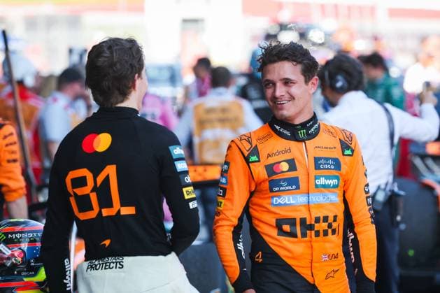 F1 - AUSTRIAN GRAND PRIX 2025 NORRIS Lando (gbr), McLaren F1 Team MCL39, PIASTRI Oscar (aus), McLaren F1 Team MCL39, portrait during the Formula 1 MSC Cruises Austrian Grand Prix 2025, 11th round of the 2025 FIA Formula One World Championship, WM, Weltmeisterschaft from June 27 to 29, 2025 on the Red Bull Ring, in Spielberg, Austria - SpielbergAustria Copyright: xANTONINxVINCENTx