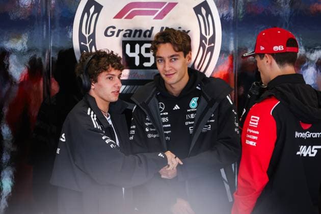 F1 - BRITISH GRAND PRIX 2025 RUSSELL George (gbr), Mercedes AMG F1 Team W16, KIMI ANTONELLI Andrea (ita), Mercedes AMG F1 Team W16, portrait during the Formula 1 Qatar Airways British Grand Prix 2025, 12th round of the 2025 FIA Formula One World Championship, WM, Weltmeisterschaft from July 4 to 6, 2025 on the Silverstone Circuit, in Silverstone, United Kingdom - SilverstoneUnited Kingdom Copyright: xANTONINxVINCENTx