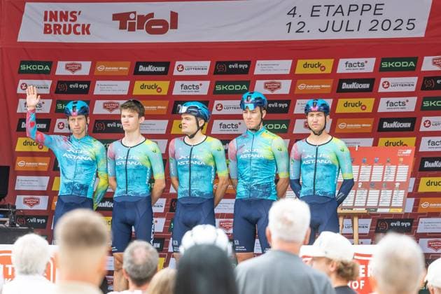 12 07 2025, Kühtai, AUT, Tour of Austria 2025, Stage 4 from Innsbruck to Kühtai 117,1 km , in the picture XDS ASTANA TEAM with Anthon Charmig DEN , Haoyu Su CHN , Ide Schelling NED , Ivan Smirnov RUS , Darren Van Bekkum NED , Nicolya Vinokurov KAZ , Daniil Marukhin KAZ XDS ASTANA TEAM with Anthon Charmig DEN , Haoyu Su CHN , Ide Schelling NED , Ivan Smirnov RUS , Darren Van Bekkum NED , Nicolya Vinokurov KAZ , Daniil Marukhin KAZ before the start of the stage 4 from Innsbruck to Kühtai 117,1 km of the Tour of Austria Kühtai, Austria on 2025 07 12 Expa Kühtai EP_gro