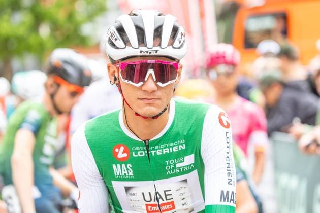 12 07 2025, Kühtai, AUT, Tour of Austria 2025, Stage 4 from Innsbruck to Kühtai 117,1 km , in the picture Isaac Del Toro Romero MEX, UAE TEAM EMIRATES XRG Isaac Del Toro Romero MEX, UAE TEAM EMIRATES XRG before the start of the stage 4 from Innsbruck to Kühtai 117,1 km of the Tour of Austria Kühtai, Austria on 2025 07 12 Expa Kühtai EP_gro