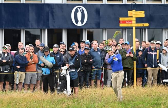 Christiaan Bezuidenhout on the 1st fairway The Open Championship, Day Two, Golf, Royal Portrush Golf Club, Portrush, Northern Ireland, UK - 18 Jul 2025 EDITORIAL USE ONLY No use with unauthorised audio, video, data, fixture lists, club league logos or live services. Online in-match use limited to 120 images, no video emulation. No use in betting, games or single club league player publications. Copyright: xGreigxCowie Shutterstockx 15402506a