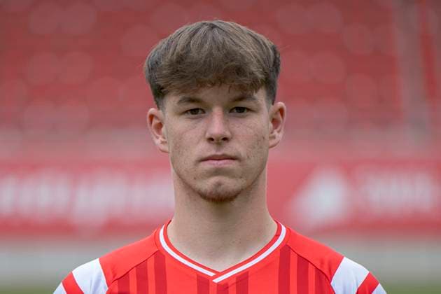 Elias Lorenz HFC, 8 , Hallescher FC, Team, Team Photo, Portraits, Player Photo, Soccer, RL Nordost, Season 2025 26, 17 07 2025 Halle Leuna Chemie Stadion ST Germany
