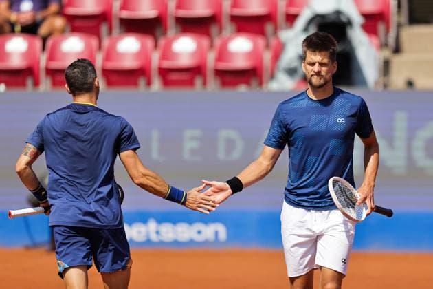 BASTAD, SWEDEN 20250720 Guido Andreozzi, Argentina, left, and Sander Arends, Netherlands, right, during Sundays mens doubles final against Adam Pavlasek, Czech Republic, and Jan Zielinski, Poland, at the Nordea Open tennis tournament in Bastad BASTAD SWEDEN x9200x Copyright: xBjörnxLarssonxRosvall TTx NORDEA OPEN 2025 FINAL DUBBEL