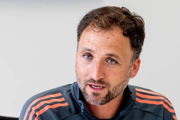 Jose Barcala Head Coach, FC Bayern Muenchen Women at the press talk before the official training session Portrait Portraet FC Bayern Muenchen Women, Football, Google Pixel Women Bundesliga, Training Session, Season 2025 2026, 21 07 2025 DFL DFB REGULATIONS PROHIBIT ANY USE OF PHOTOGRAPHS as IMAGE SEQUENCES and or QUASI VIDEO FC Bayern Muenchen Women, Football, Google Pixel Women Bundesliga, Training Session, Season 2025 2026, 21 07 2025 Muenchen Copyright: xEibner-Pressefoto HeikexFeinerx EP_HFR