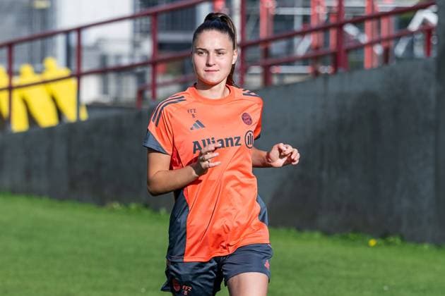 Samira Di Lauro FC Bayern Muenchen Frauen II, 08 FC Bayern Muenchen Frauen, Fußball, Google Pixel Frauen Bundesliga, Trainingseinheit, Saison 2025 2026, 21 07 2025 DFL DFB REGULATIONS PROHIBIT ANY USE OF PHOTOGRAPHS as IMAGE SEQUENCES and or QUASI VIDEO FC Bayern Muenchen Frauen, Fußball, Google Pixel Frauen Bundesliga, Trainingseinheit, Saison 2025 2026, 21 07 2025 Muenchen Copyright: xEibner-Pressefoto HeikexFeinerx EP_HFR