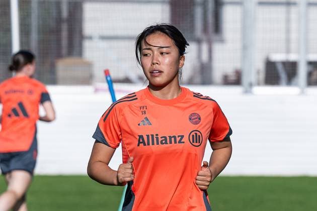 Momoko Tanikawa FC Bayern Muenchen Frauen, 18 FC Bayern Muenchen Frauen, Fußball, Google Pixel Frauen Bundesliga, Trainingseinheit, Saison 2025 2026, 21 07 2025 DFL DFB REGULATIONS PROHIBIT ANY USE OF PHOTOGRAPHS as IMAGE SEQUENCES and or QUASI VIDEO FC Bayern Muenchen Frauen, Fußball, Google Pixel Frauen Bundesliga, Trainingseinheit, Saison 2025 2026, 21 07 2025 Muenchen Copyright: xEibner-Pressefoto HeikexFeinerx EP_HFR