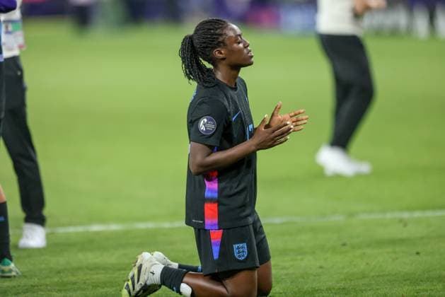 CHE, Geneva, England vs Italy, international match, UEFA, Stade de Geneve, UEFA European Women s Championship 2025, semi-final in picture England celebrates victory over Italy, England win, celebration, Michelle Agyemang England 17 DFB DFL REGULATIONS PROHIBIT ANY USE OF PHOTOGRAPHS AS IMAGE SEQUENCES AND OR QUASI VIDEO, 22 07 2025, Copyright: HMBxMedia HendrikxHamelau