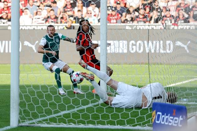 Jonas Lössl of FC Midtjylland is unable to keep out the free kick by Jamie McGrath of Hibernian (not pictured) to make it 0-1 Midtjylland v Hibernian, UEFA Europa League, 2nd Qualifying Round, First Leg, Football, MCH Arena, Herning, Denmark - 24 Jul 2025Herning MCH Arena Denmark EDITORIAL USE ONLY No use with unauthorised audio, video, data, fixture lists, club league logos or live services. Online in-match use limited to 120 images, no video emulation. No use in betting, games or single club league player publications. Copyright: xJohnnyxPedersen Shutterstockx 15410838v