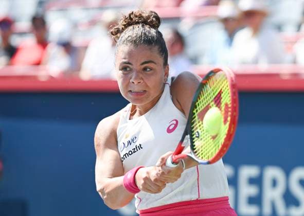 July 29, 2025, Montreal, Pq, Canada: Jasmine Paolini, of Italy, plays a shot to Aoi Ito, of Japan, during their second round match at the National Bank Open tennis tournament in Montreal, Tuesday, July 29, 2025. Aoi Ito, Jasmine Paolini, - ZUMAc35_ 20250729_zaf_c35_061 Copyright: xGrahamxHughesx