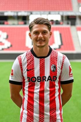 Florent Muslija SC Freiburg, 23 GER, SC Freiburg, Football, 1 BL, portrait date 2025 2026, 30 07 2025 GER, SC Freiburg, Football, 1 BL, portrait date 2025 2026, 30 07 2025 Freiburg Copyright: xEibner-Pressefoto ThomasxHessx EP_THS
