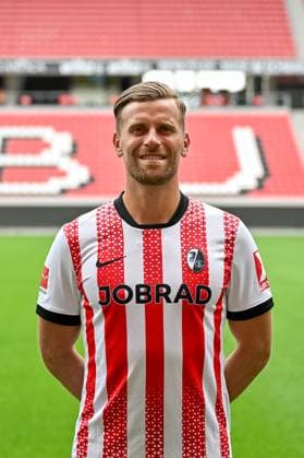 Lucas Hoeler SC Freiburg, 09 GER, SC Freiburg, Football, 1 BL, portrait date 2025 2026, 30 07 2025 GER, SC Freiburg, Football, 1 BL, portrait date 2025 2026, 30 07 2025 Freiburg Copyright: xEibner-Pressefoto ThomasxHessx EP_THS