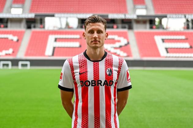 Maximilian Eggestein SC Freiburg, 08 GER, SC Freiburg, Football, 1 BL, portrait date 2025 2026, 30 07 2025 GER, SC Freiburg, Football, 1 BL, portrait date 2025 2026, 30 07 2025 Freiburg Copyright: xEibner-Pressefoto ThomasxHessx EP_THS