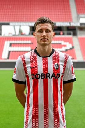 Maximilian Eggestein SC Freiburg, 08 GER, SC Freiburg, Football, 1 BL, portrait date 2025 2026, 30 07 2025 GER, SC Freiburg, Football, 1 BL, portrait date 2025 2026, 30 07 2025 Freiburg Copyright: xEibner-Pressefoto ThomasxHessx EP_THS