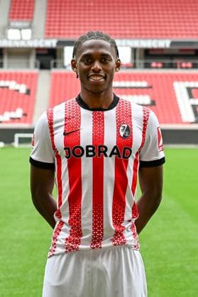 Junior Adamu SC Freiburg, 20 GER, SC Freiburg, football, 1 BL, portraettermin 2025 2026, 30 07 2025 GER, SC Freiburg, football, 1 BL, portraettermin 2025 2026, 30 07 2025 Freiburg Copyright: xEibner-Pressefoto ThomasxHessx EP_THS