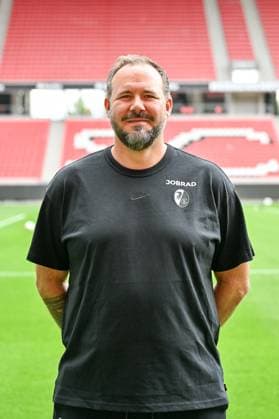 Florian Mack SC Freiburg, Physiotherapist GER, SC Freiburg, Football, 1 BL, portrait appointment 2025 2026, 30 07 2025 GER, SC Freiburg, Football, 1 BL, portrait appointment 2025 2026, 30 07 2025 Freiburg Copyright: xEibner-Pressefoto ThomasxHessx EP_THS