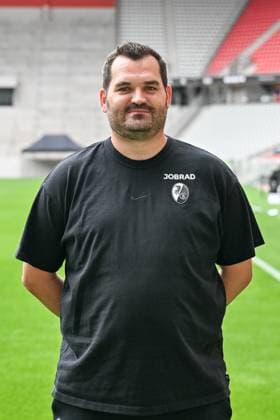 Max Beckmann SC Freiburg, Equipment Manager GER, SC Freiburg, Football, 1 BL, Portrait date 2025 2026, 30 07 2025 GER, SC Freiburg, Football, 1 BL, Portrait date 2025 2026, 30 07 2025 Freiburg Copyright: xEibner-Pressefoto ThomasxHessx EP_THS