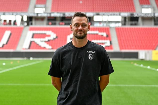 Michael Mueller SC Freiburg, Goalkeeper coach GER, SC Freiburg, Football, 1 BL, Portrait date 2025 2026, 30 07 2025 GER, SC Freiburg, Football, 1 BL, Portrait date 2025 2026, 30 07 2025 Freiburg Copyright: xEibner-Pressefoto ThomasxHessx EP_THS