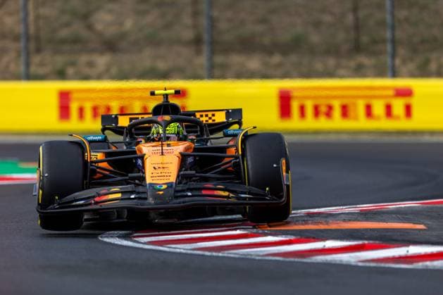 Lando Norris McLaren Formula 1 Team, Great Britain 04 in MCL39, HUN, Formula 1 World Championship, Hungarian Grand Prix, Hungaroring, Practice Day, Free Practice 2, 2025 Season, 01 08 2025 HUN, Formula 1 World Championship, Hungarian Grand Prix, Hungaroring, Practice Day, Free Practice 2, 2025 Season, 01 08 2025 Budapest Copyright: xEibner-Pressefoto MarcelxFischerx EP_MFI
