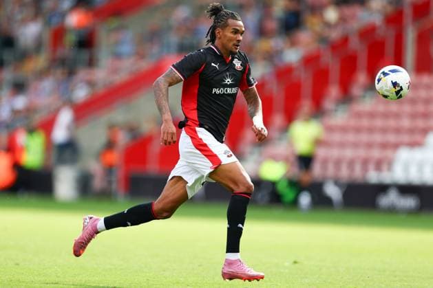 Damion Downs of Southampton Southampton v Brighton and Hove Albion, Pre Season Friendly, Football, St Mary s Stadium, Southampton, UK - 02 Aug 2025Southampton St Mary s Stadium United Kingdom EDITORIAL USE ONLY No use with unauthorised audio, video, data, fixture lists, club league logos or live services. Online in-match use limited to 120 images, no video emulation. No use in betting, games or single club league player publications. Copyright: xSimonxDael Shutterstockx 15422448bv