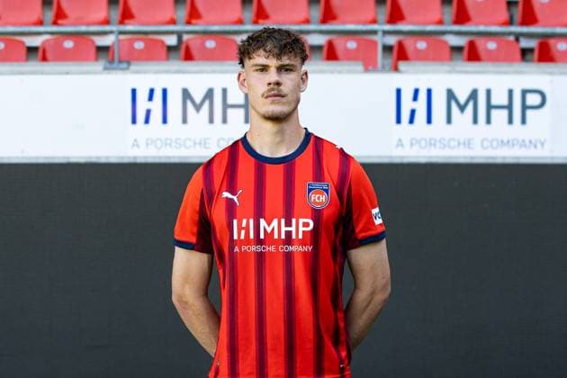 Adam Koelle FC Heidenheim, 28 GER, FC Heidenheim 1846, Football, 1 Bundesliga, Portraettermin 2025 2026, 07 08 2025, DFB DFL regulations prohibit any use of photographs as image sequences GER, FC Heidenheim 1846, Football, 1 Bundesliga, Portraettermin 2025 2026, 07 08 2025 Heidenheim Copyright: xEibner-Pressefoto RogerxBuerkex EP_RBE