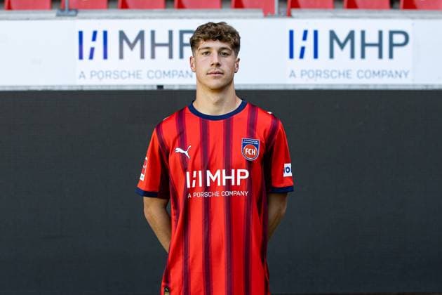 Yannik Wagner FC Heidenheim, 38 GER, FC Heidenheim 1846, Football, 1 Bundesliga, Portraettermin 2025 2026, 07 08 2025, DFB DFL regulations prohibit any use of photographs as image sequences GER, FC Heidenheim 1846, Football, 1 Bundesliga, Portraettermin 2025 2026, 07 08 2025 Heidenheim Copyright: xEibner-Pressefoto RogerxBuerkex EP_RBE