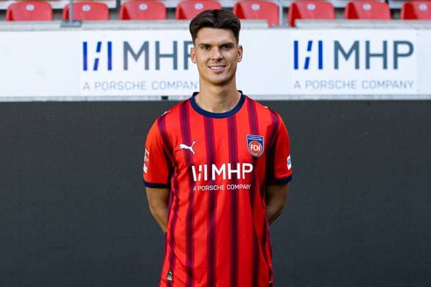 Mathias Honsack FC Heidenheim, 17 GER, FC Heidenheim 1846, Football, 1 Bundesliga, Portraettermin 2025 2026, 07 08 2025, DFB DFL regulations prohibit any use of photographs as image sequences GER, FC Heidenheim 1846, Football, 1 Bundesliga, Portraettermin 2025 2026, 07 08 2025 Heidenheim Copyright: xEibner-Pressefoto RogerxBuerkex EP_RBE