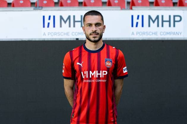 Arijon Ibrahimovic FC Heidenheim, 22 GER, FC Heidenheim 1846, Football, 1 Bundesliga, Portraettermin 2025 2026, 07 08 2025, DFB DFL regulations prohibit any use of photographs as image sequences GER, FC Heidenheim 1846, Football, 1 Bundesliga, Portraettermin 2025 2026, 07 08 2025 Heidenheim Copyright: xEibner-Pressefoto RogerxBuerkex EP_RBE