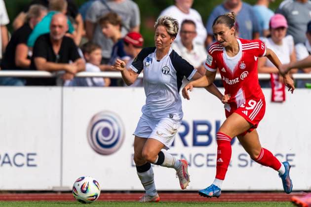 duel between Amelie Reduner 10, FC Zuerich and Katharina Naschenweng 19, FC Bayern Muenchen DEU, FC Bayern Muenchen women vs FC Zuerich women, football, preparation, season 2025 26.15 08 2025, DEU, FC Bayern Muenchen women vs FC Zuerich women, football, preparation, season 2025 26.15 08 2025 Friedrichshafen Copyright: xEibner-Pressefoto FlorianxWolfx EP_FWF