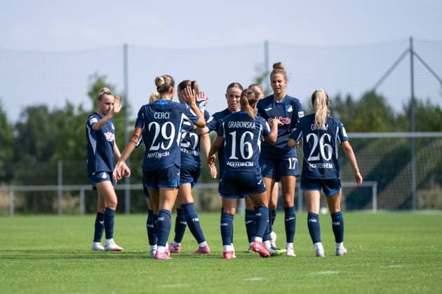 Selina Cerci TSG Hoffenheim, 29 , Dominika Grabowska TSG Hoffenheim, 16 , Janna Grimm TSG Hoffenheim, 26 , Franziska Harsch TSG Hoffenheim, 17 and team celebrate the goal for 2 0, GER, TSG 1899 Hoffenheim vs FC Basel, Soccer Womens Bundesliga Test Match, Season 2025 2026, 16 08 2025 GER, TSG 1899 Hoffenheim vs FC Basel, Soccer Womens Bundesliga Test Match, Season 2025 2026, 16 08 2025 St Leon Copyright: xEibner-Pressefoto Memmlerx EP_MMR