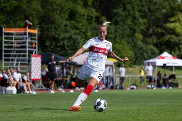 Meike Meßmer VfB Stuttgart, 29 on the ball, GER, VfB Stuttgart vs 1 FSV Mainz 05, Soccer Women DFB Cup, Playoff, Season 2025 2026, 17 08 2025 GER, VfB Stuttgart vs 1 FSV Mainz 05, Soccer Women DFB Cup, Playoff, Season 2025 2026, 17 08 2025 Bad Cannstatt Copyright: xEibner-Pressefoto Memmlerx EP_MMR