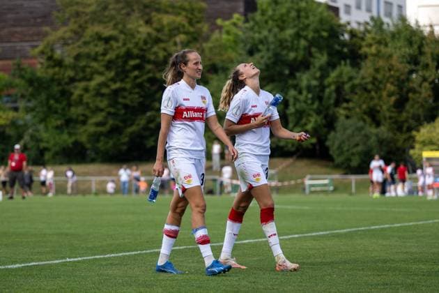 Tamar Dongus VfB Stuttgart, 32 , Fabienne Dongus VfB Stuttgart, 33 aergert sich über die Niederlage, GER, VfB Stuttgart vs 1 FSV Mainz 05, Soccer Women DFB Cup, Playoff, Season 2025 2026, 17 08 2025 GER, VfB Stuttgart vs 1 FSV Mainz 05, Soccer Women DFB Cup, Playoff, Season 2025 2026, 17 08 2025 Bad Cannstatt Copyright: xEibner-Pressefoto Memmlerx EP_MMR