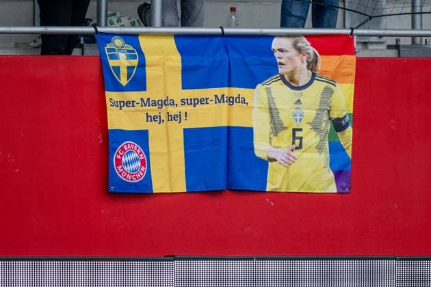 Swedish flag as basis for a fan banner Banner for Magdalena Eriksson FC Bayern Muenchen Frauen, 05 not in picture GER, FC Bayern Muenchen Frauen vs Real Madrid CF, Football, Women, Test match, Season 2025 2026, 21 08 2025 DFL DFB REGULATIONS PROHIBIT ANY USE OF PHOTOGRAPHS as IMAGE SEQUENCES and or QUASI VIDEO GER, FC Bayern Muenchen Women vs Real Madrid CF, Football, Women, Test match, Season 2025 2026, 21 08 2025 Muenchen Copyright: xEibner-Pressefoto HeikexFeinerx EP_HFR