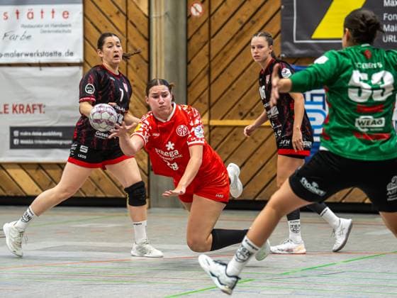 Melanie Grawe 1 FSV Mainz 05, 28 jumps into the circle, TG Nuertingen vs 1 FSV Mainz 05, Handball, 2 Bundesliga, Season 2025 2026, 30 08 2025 TG Nuertingen vs 1 FSV Mainz 05, Handball, 2 Bundesliga, Season 2025 2026, 30 08 2025 Nuertingen Copyright: xMichaelxSchmidt Eibner-Pressefotx EP_MST