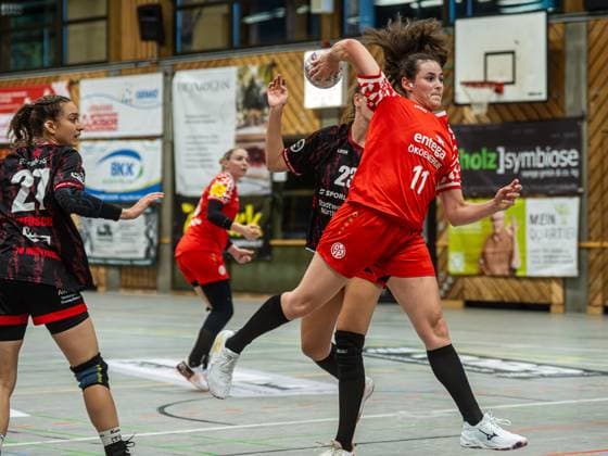 Christine Burgard 1 FSV Mainz 05, 11 comes free to throw, TG Nuertingen vs 1 FSV Mainz 05, Handball, 2 Bundesliga, Season 2025 2026, 30 08 2025 TG Nuertingen vs 1 FSV Mainz 05, Handball, 2 Bundesliga, Season 2025 2026, 30 08 2025 Nuertingen Copyright: xMichaelxSchmidt Eibner-Pressefotx EP_MST