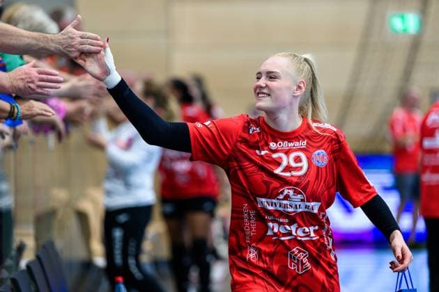 Johanna, Reichert Rueckraum, Thueringer HC, 29 after the match with the fans GER, Thuringia, Thueringer HC vs SV Union Halle Neustadt, Alsco Handball Bundesliga Frauen, 1 Handballbundesliga Frauen, Handball, 1 Spieltag, Saison 2025 2026, Sunday, 15 Copyright: xEibner-Pressefoto MartinxHerbstx EP_MHT