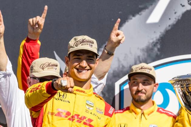 August 31, 2025, Lebanon, Tn, USA: IndyCar, Indy Car, IRL, USA Series driver, ALEX PALOU (10) (ESP) of Barcelona, Spain, wins the Championship at Nashville Superspeedway in LEBANON, TN. Lebanon USA - ZUMAa161 20250831_aaa_a161_006 Copyright: xWalterxG.xArcexSr.x